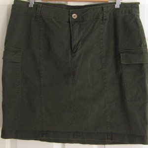 Torrid Army Green Jean Skirt With Side Pockets Women’s Size 12